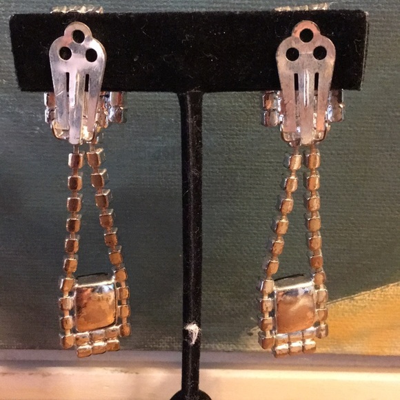 Vintage Rhinestone Dangle Earrings Clip On - Picture 3 of 7